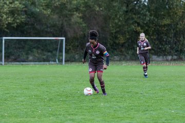 Bild 33 - C-Juniorinnen Halstenbek-Rellingen - St.Pauli : Ergebnis: 0:5